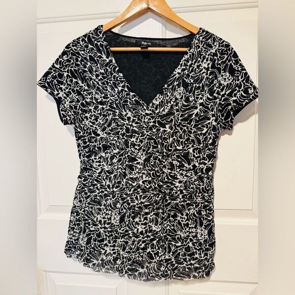 Style & Co. Black and White Fitted Blouse with V-Neck - Picture 1 of 8
